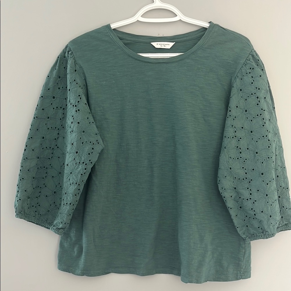 Women's Denver Hayes Turquoise Eyelet Sleeve Top XL